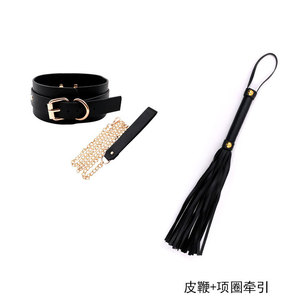 Collar de cuero BDSM con cadena y correa doradas para juegos de adultos - Product Image 3