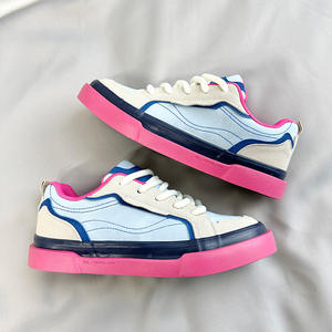 Chaussures de skate décontractées tendance pour couple, design de niche avec une sensation haut de gamme, baskets athlétiques élégantes et polyvalentes pour hommes - Product Image 2