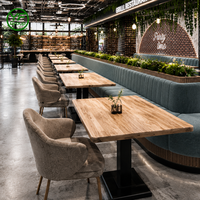 Ensemble de mobilier de restaurant industriel moderne sur mesure : banquette incurvée, tables et chaises en bois pour hôtel et restaurant