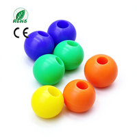 Billes en silicone personnalisées à trous traversants, billes en caoutchouc colorées avec trous, billes en caoutchouc industrielles absorbant les chocs et anti-collision