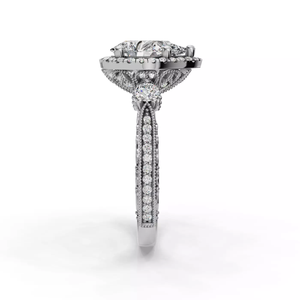 Bague de fiançailles personnalisée en or blanc 14 carats avec diamant de laboratoire taille poire, double halo, détails milgrain et bande ornée en filigrane - Product Image 4