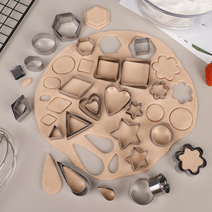 Vente directe d'usine 30 pièces <span class=keywords><strong>Moule</strong></span> à biscuits en acier inoxydable <span class=keywords><strong>Mini</strong></span> Fondant avec forme géométrique Emporte-pièces pour outils de pâtisserie DIY - Product Image 4