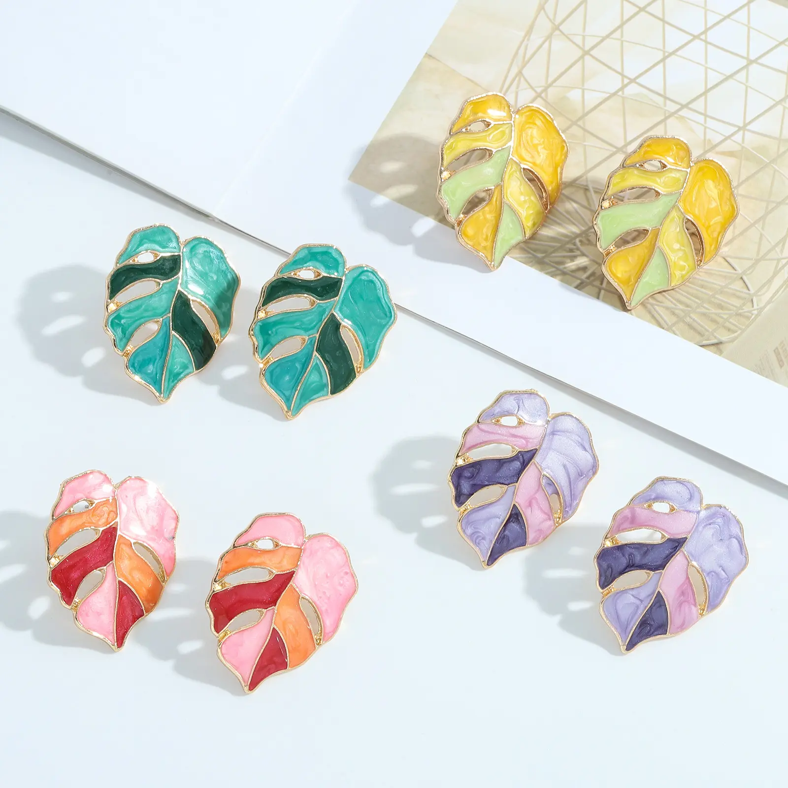 2023 hot sale colorful hawaiian cute designer leaf earrings bohemian gold plated enamel stud earrings Charismatic Jewelry girls