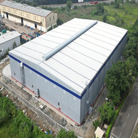 Entrepôt et atelier modernes en structure métallique préfabriquée avec solution globale