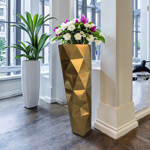 <span class=keywords><strong>Vaso</strong></span> moderno in metallo, - Product Image 2