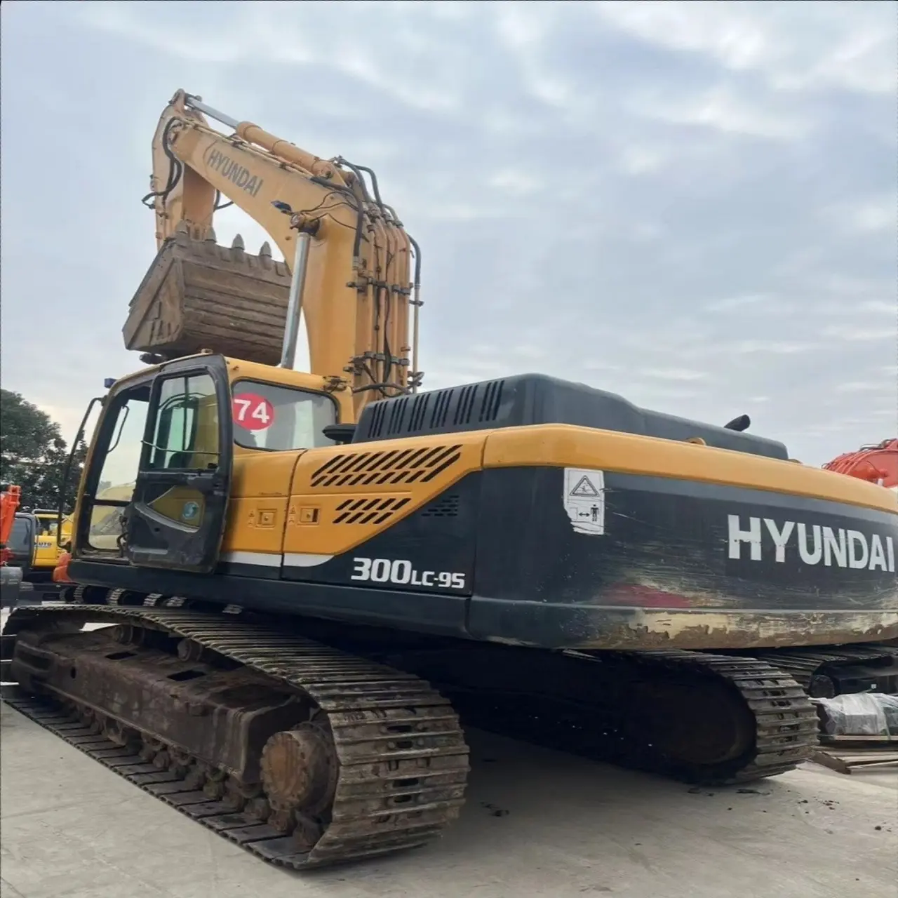 Cat asli bekas Hyundai bumi penggali bergerak Hyundai ekskavator bekas 300lc-9s penggali Hyundai 305 300 220 210