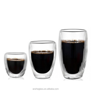Tazza da Caffè in <span class=keywords><strong>Vetro</strong></span> Trasparente a Doppia Parete con Design a Righe Verticali, Fatta a Mano, Prezzo all'Ingrosso - Product Image 1