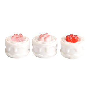 Mini Pastel <span class=keywords><strong>de</strong></span> Fresa, Juguete <span class=keywords><strong>de</strong></span> Comida en Miniatura, Postre <span class=keywords><strong>de</strong></span> Resina, Accesorios para Manualidades, Adornos Creativos para Escritorio - Product Image 4