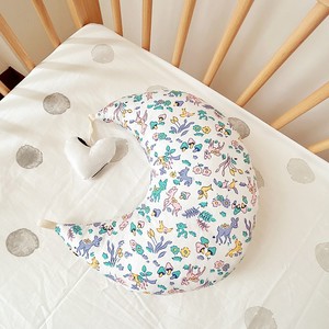 <span class=keywords><strong>Almohada</strong></span> de tela para recién nacido, diseño de Corazón De Luna impreso Digital para habitación de bebé, juguete cómodo para dormir - Product Image 2