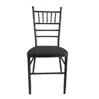 Chaise Chiavari dorée pour événements, chaise en acier pour extérieur, hôtel, types de mobilier métallique, chaise de mariage en gros avec coussins