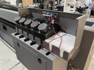 Impresora UV Híbrida de Alta Velocidad de 1.9m con 3 Cabezales <span class=keywords><strong>Epson</strong></span> I3200-U1, Impresora UV Multifuncional de Rollo y Cama Plana para Uso Industrial - Product Image 5