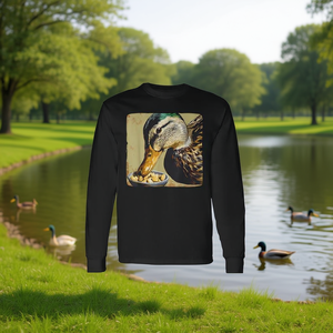 Camiseta de manga larga Eating Duck para amantes de la alimentación de patos, regalo para excursiones al parque - Product Image 3