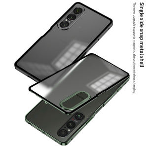 Étui de protection magnétique à encliquetage élastique en métal pour <span class=keywords><strong>Sony</strong></span> Xperia 1 VII 2025 / 1 VI V IV, coque arrière transparente givrée en PC avec protection d'objectif - Product Image 2