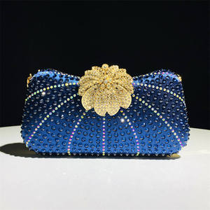 Sac de soirée élégant pour femme avec motif floral diamanté, sac à main pour fête et mariage, sac à bandoulière pour banquet, sac décontracté - Product Image 3