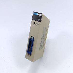Unidad PLC C200H-AD002 AD - Product Image 1