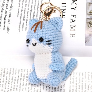 <span class=keywords><strong>Portachiavi</strong></span> con motivo lavorato <span class=keywords><strong>a</strong></span> mano all'uncinetto con animali di peluche peluche Plushie Kawaii cat Amigurumi giocattolo <span class=keywords><strong>a</strong></span> <span class=keywords><strong>maglia</strong></span> morbida 3d Doll <span class=keywords><strong>portachiavi</strong></span> - Product Image 1