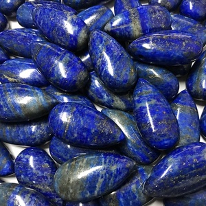 Colgante de Lapislázuli Azul Natural Hecho a Mano, Cristal en Forma de Lágrima para Joyería Boho, Protección, Energía y Sanación con Cristales - Product Image 6