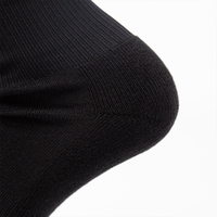 Chaussettes de baseball classiques rayées tricotées sur mesure pour jeunes, antidérapantes, respirantes, antibactériennes, séchage rapide, longues jusqu'au genou, pour le sport en automne