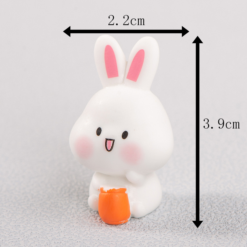 Tenir une bouteille de boisson