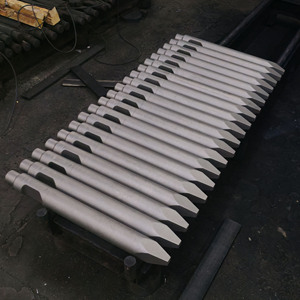 Batang Bor Palu Pemecah Batu <span class=keywords><strong>Excavator</strong></span> SB40 68 Pahat Suku Cadang Mesin Konstruksi Khusus - Product Image 2