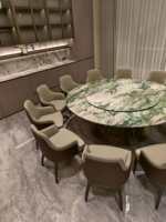 Vente flash - Table à dîner en pierre moderne haut de gamme pour hôtel et appartement, ensemble de chaises de salle à manger en cuir de luxe