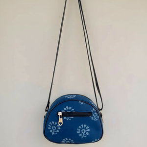 Bolso de mensajero para mujer índigo de algodón puro ecológico hecho a mano, cierre de cremallera, decoración Floral, bolso de estilo bohemio - Product Image 1