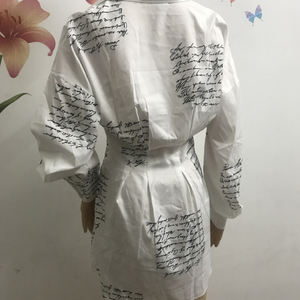 Camicetta da spiaggia Sexy da <span class=keywords><strong>donna</strong></span> alla moda con scollo a V a maniche lunghe camicie da spiaggia con lettere Casual stampate top <span class=keywords><strong>Slim</strong></span> Fit abito taglie forti - Product Image 6