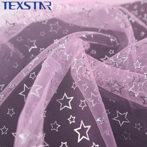 Tissu en <span class=keywords><strong>tulle</strong></span> à paillettes brillantes de couleurs personnalisées pour la <span class=keywords><strong>couture</strong></span>, l'artisanat, la jupe <span class=keywords><strong>tutu</strong></span>, le nœud, la décoration de fête - Product Image 1