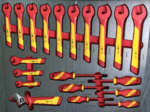 Boîte à outils combinée pour réparation automobile de 68 pièces - Multifonctionnelle pour une utilisation domestique et en véhicule - Product Image 2
