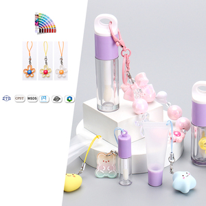 <span class=keywords><strong>Tube</strong></span> <span class=keywords><strong>de</strong></span> brillant à lèvres PETG <span class=keywords><strong>de</strong></span> 3 ml avec bouchon à vis et porte-clés pour rouge à lèvres et blush Emballage cosmétique - Product Image 1
