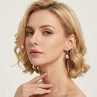 Boucles d'oreilles créoles tendance en forme de goutte d'eau avec zircon cubique, élégantes, en zircon taille poire, plaqué rhodium, bijoux classiques en cuivre, cadeau de mariage pour femme 2026