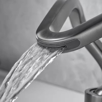 Robinet mélangeur mural cascade de luxe moderne gris laiton à trou unique avec cartouche céramique pour lavabo de salle de bain