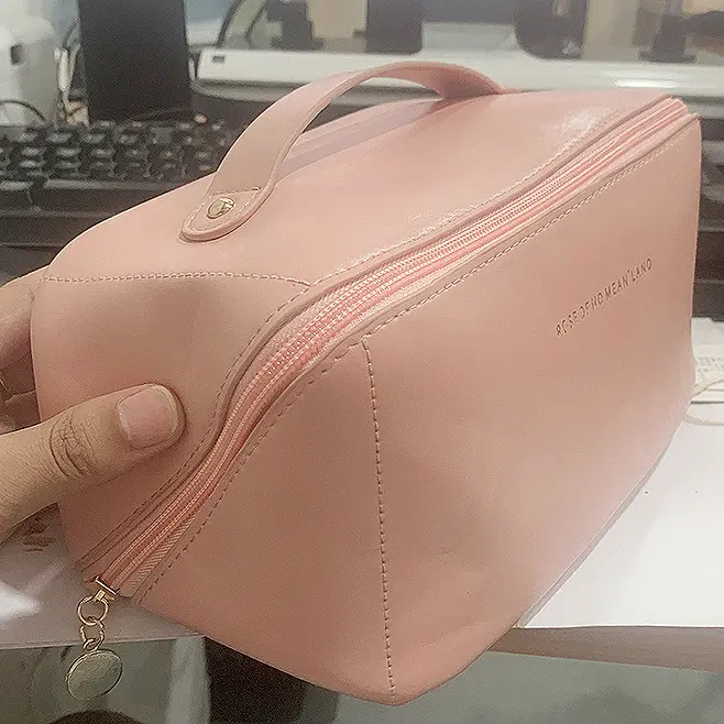 Large-capacity portable PU leather cosmetic bag female makeup bag organizer travel toiletry bag