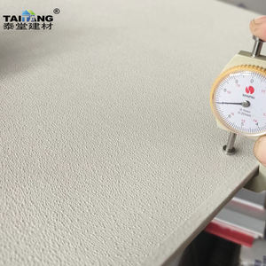 Plafonds suspendus en grille stratifiée en PVC de 60x60 7Mm d'épaisseur Plain 975 Pvc Gypse Dalles de Plafond Titen - Product Image 6