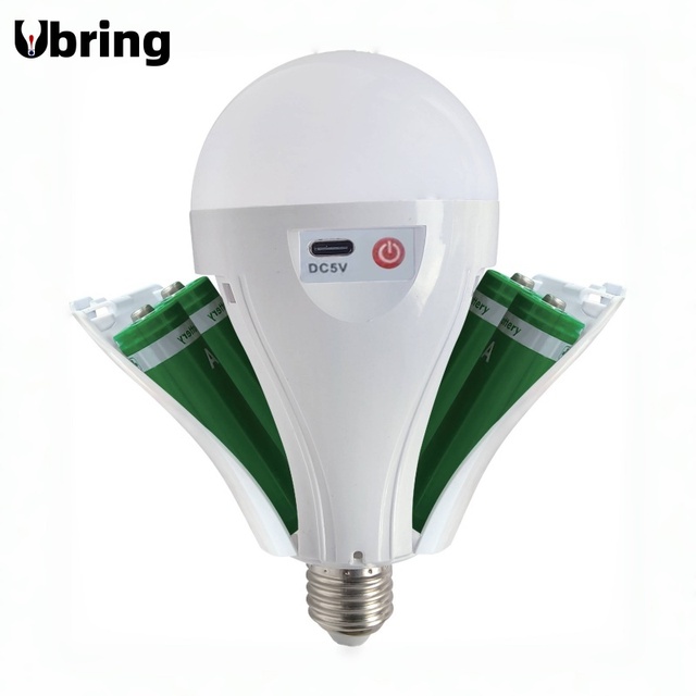China Manufacturer Direct Sale E27 B22 AC DC Rechargeable Emergency Light LED Bulbs with 4 Pieces Removable Batteries