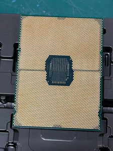 โปรเซสเซอร์เซิร์ฟเวอร์ Xeon 6 6767P, 64 คอร์ 128 เธรด 2.4GHz, สถาปัตยกรรม Rapids หน่วยความจำขนาดใหญ่ 336MB - Product Image 2