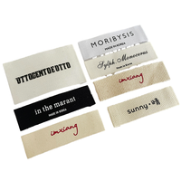 Étiquettes en tissu tissé écologiques découpées au laser avec logo personnalisé, en satin, coton, polyester, design rectangulaire, couleur et taille personnalisées pour vêtements