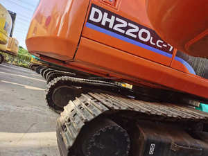 Excavatrice Doosan DH220 modèle 2023 d'occasion, fabriquée en Corée, avec moteur, poids opérationnel de 22 tonnes, haute qualité et bonnes performances, à vendre - Product Image 3