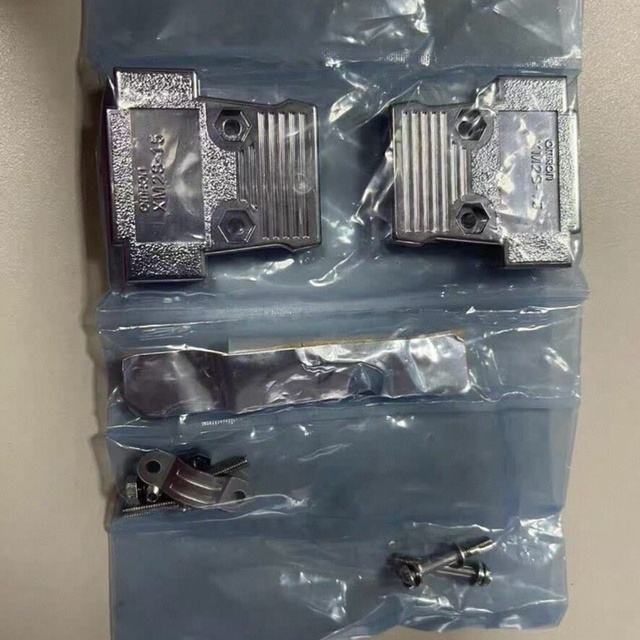 XM2S-2512 Connector PLC