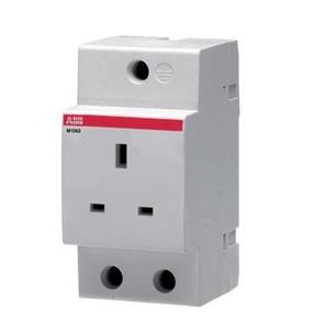 Enchufe de Riel A.B B M1363 Compatible con Estándar Británico 2P E 13A 250VAC - Product Image 1