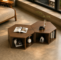 Café, Maison d'hôtes, Table basse dédiée, Petite table