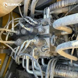 Excavatrice d'occasion robuste, moteur d'origine, modèle 550, année 2022, 906 heures de fonctionnement - Product Image 4