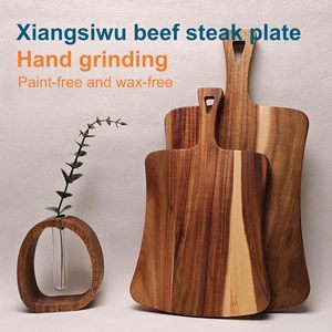 Tabla de Madera de Acacia de 14 x 8.5 Pulgadas con Mango, Bandeja de Madera para Charcutería, Tabla de Cortar y Servir Versátil para Carne y Queso, Marca Lumina Anis - Product Image 2