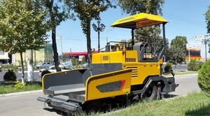 رصف صغير متعدد الاستخدامات جديد RP453L لوضع الأسفلت والخرسانة بكفاءة في تطبيقات البناء المختلفة - Product Image 4