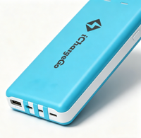 Power Bank dan kabel pengisi daya bawaan untuk baterai isi ulang Android dan iOS
