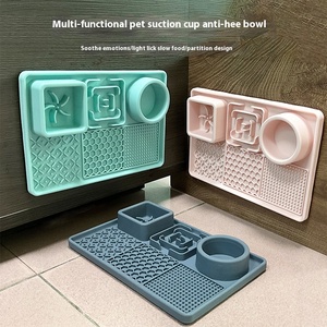 Sağlam Desenli Büyük Çevre Dostu Kare Köpek Mama Kabı, Gıda Sınıfı Silikon Otomatik Evcil Hayvan Yavaş Besleyici Vakumlu Taban - Product Image 5