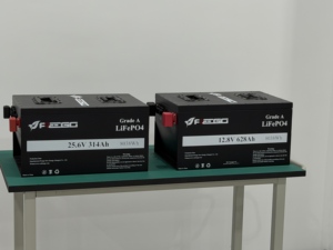 Midfine <b>24V</b> 100Ah LiFePO4 <b>Battery</b> Pack 8Wh Energy Storage <b>Battery</b> Built-in BMS LCD Display Deep Cycle for Solar RV Marine - Product Image 4