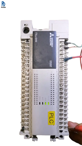 Contrôleur logique programmable PLC FX3U-64MR/ES-A, module de contrôle d'automatisation industrielle, module d'E/S numérique, contrôleur programmable - Product Image 1