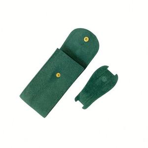 Estuche de Viaje Redondo para Reloj de Terciopelo Verde, con Materiales Reciclados, Personalizable, Gran Venta - Product Image 5