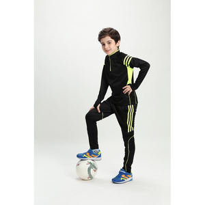 Setelan olahraga sepak bola kosong kustom poliester desain baru untuk layanan OEM ramah anggaran - Product Image 6